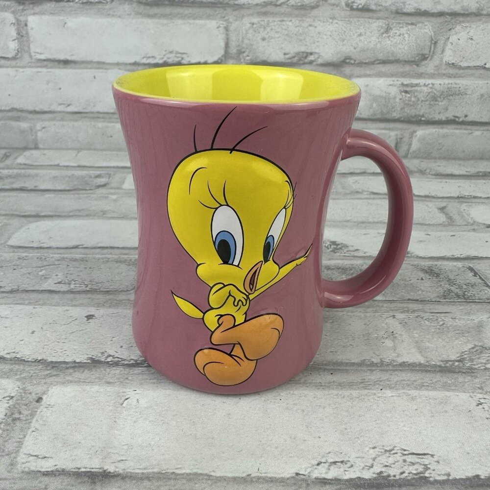 LOONEY TUNES Tweety Bird 3D CUP MUG Coffee Pink Yellow XPRES 2005 Warner Bros